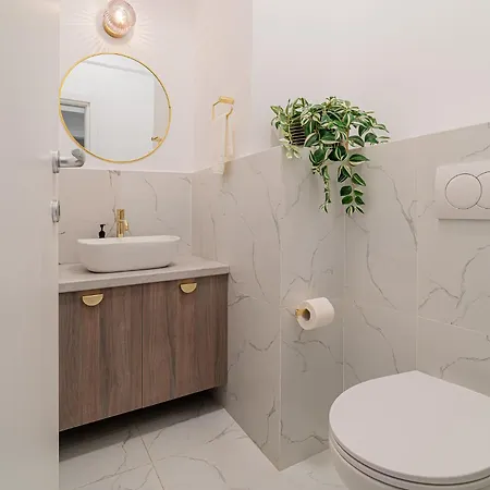 Loggia & Luxe 5br Penthouse In Universitatii Area *