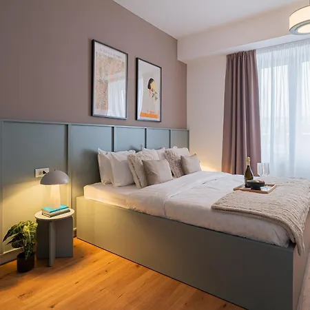 Apartment Loggia & Luxe 5br Penthouse In Universitatii Area