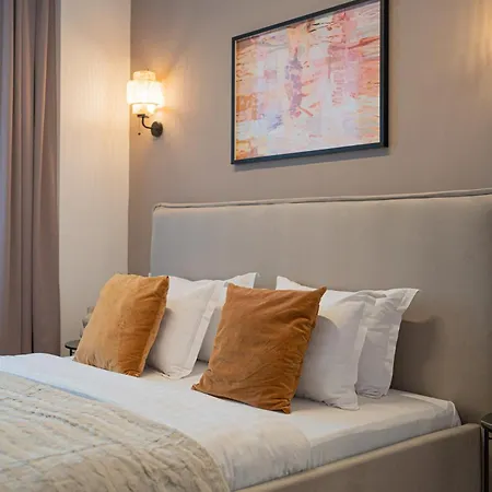 Loggia & Luxe 5br Penthouse In Universitatii Area Apartment Bucharest