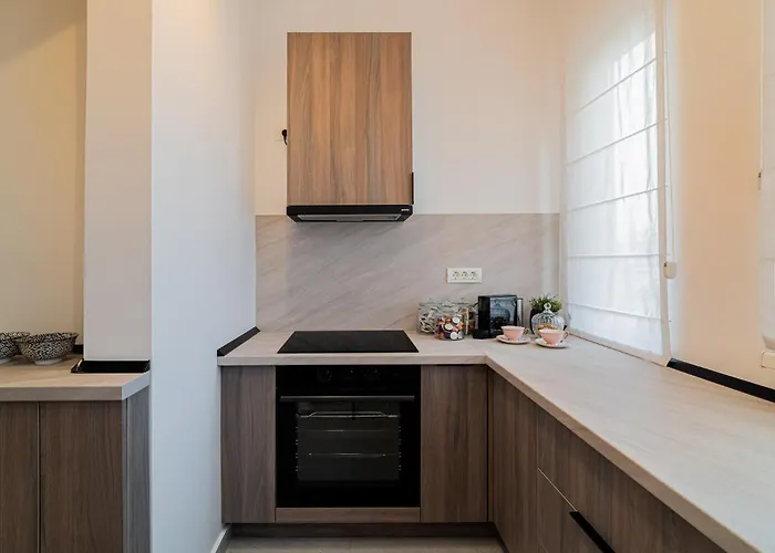Loggia & Luxe 4br Penthouse In Universitatii Area Апартаменты