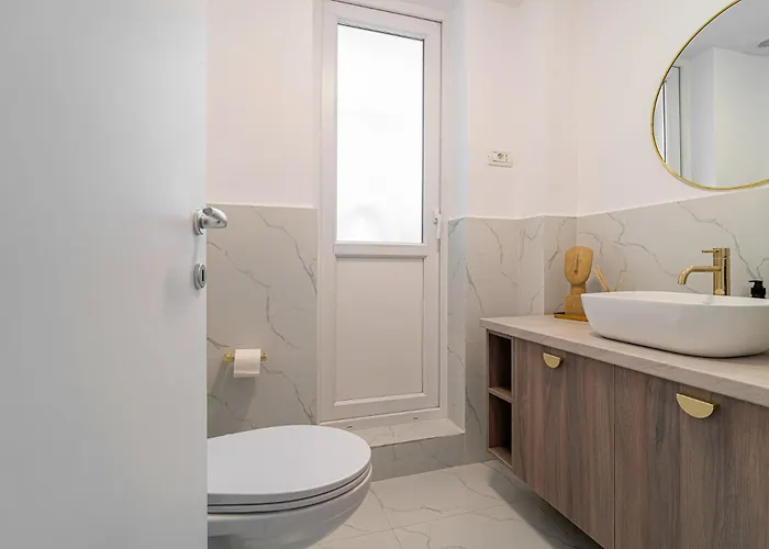 Loggia & Luxe 4br Penthouse In Universitatii Area Апартаменты *