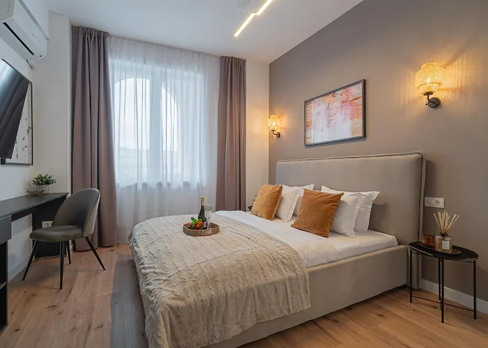 Loggia & Luxe 4br Penthouse In Universitatii Area