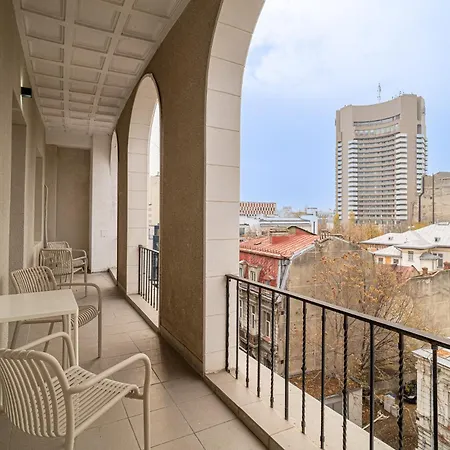 Loggia & Luxe 4br Penthouse In Universitatii Area Апартаменты *