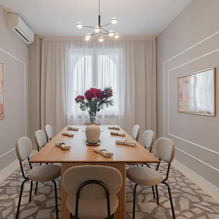 Loggia & Luxe 4br Penthouse In Universitatii Area Lägenhet *