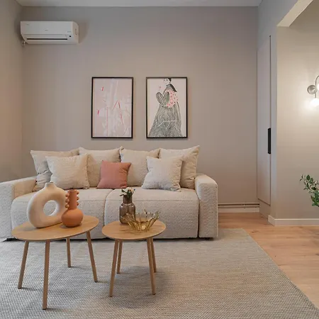 Апартаменти Loggia & Luxe 4br Penthouse In Universitatii Area