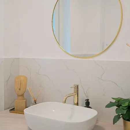 アパート Loggia & Luxe 4br Penthouse In Universitatii Area ブカレスト