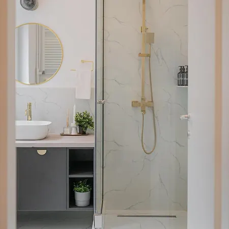 Loggia & Luxe 4br Penthouse In Universitatii Area Апартаменти Бухарест