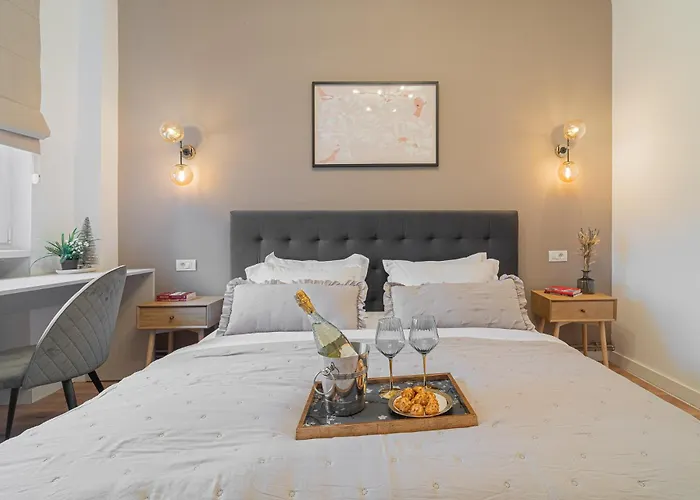 Loggia & Luxe 4br Penthouse In Universitatii Area