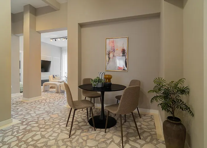Loggia & Luxe 4br Penthouse In Universitatii Area * Bukarest