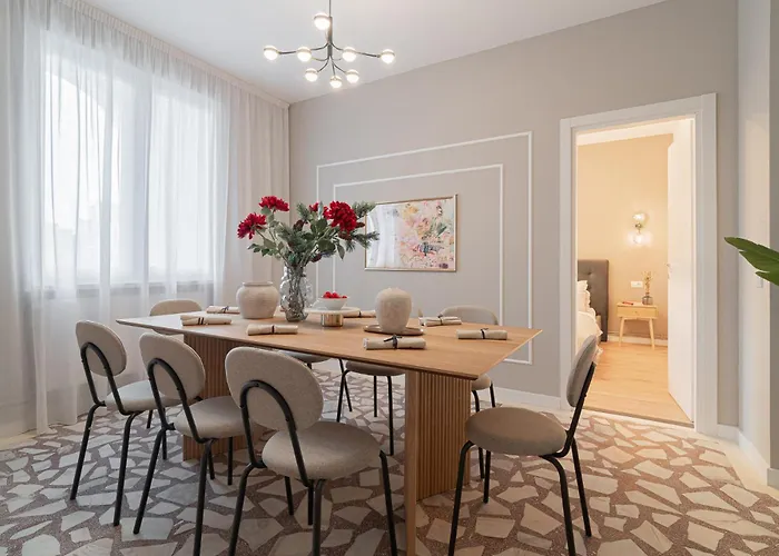 Loggia & Luxe 4br Penthouse In Universitatii Area