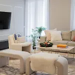 Loggia & Luxe 4br Penthouse In Universitatii Area * Bukarest