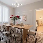 Loggia & Luxe 4br Penthouse In Universitatii Area