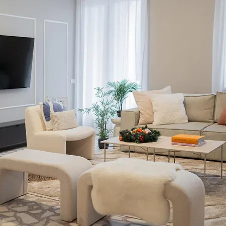 Loggia & Luxe 4br Penthouse In Universitatii Area * Boekarest