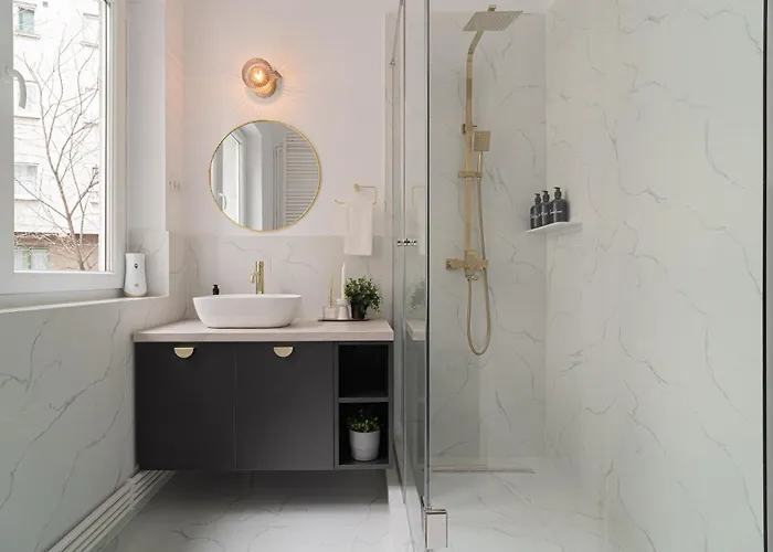 Loggia & Luxe 4br Penthouse In Universitatii Area Boekarest